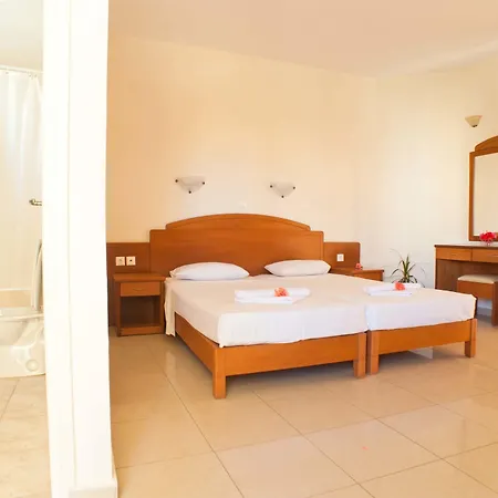 Aparthotel Semiramis 2*