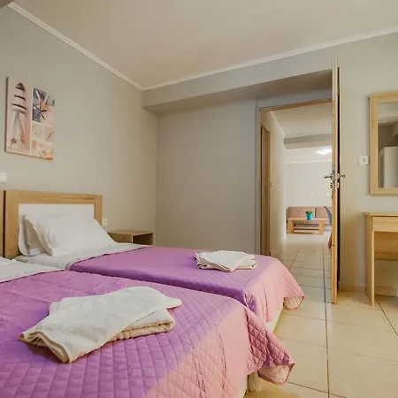Semiramis Aparthotel