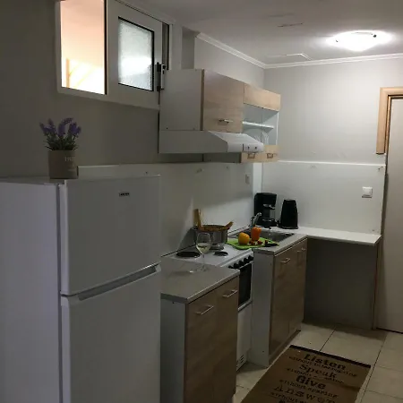 Semiramis Hotel apartamentowy 2*